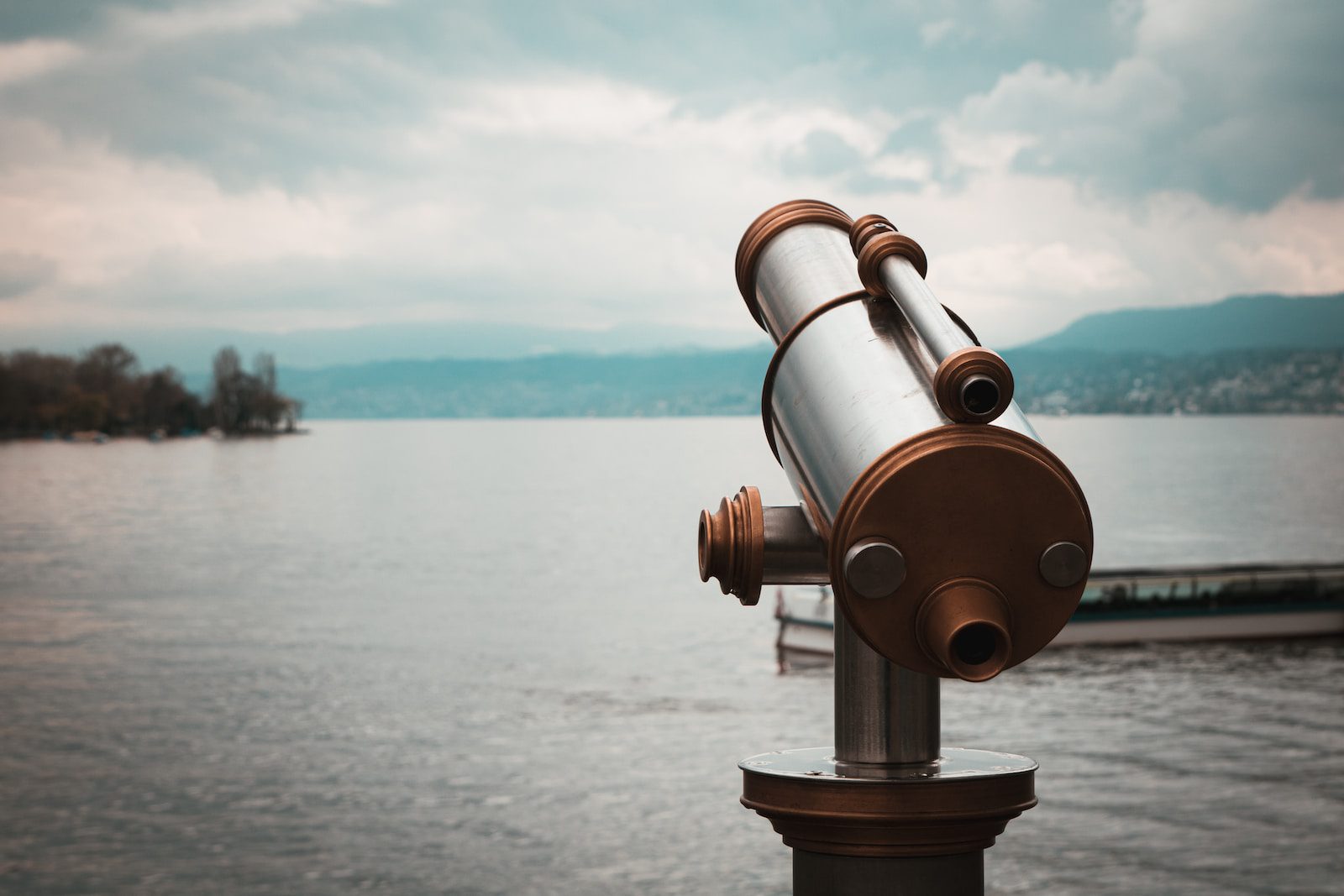 Targeting Passive Candidates